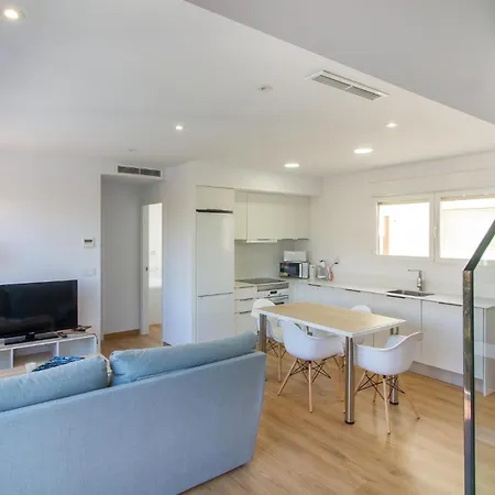 Апартаменты 3 Bedroom Cozy In Дения